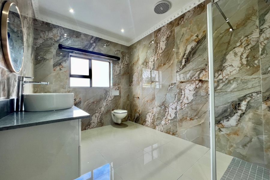 To Let 3 Bedroom Property for Rent in Flamingo Vlei Western Cape
